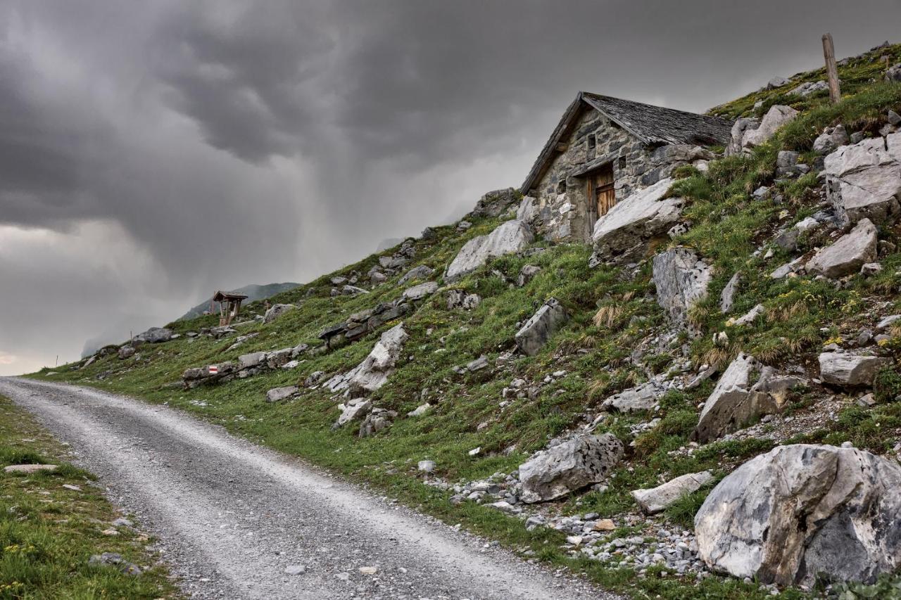 Hotel Klausenpass Unterschachen Экстерьер фото